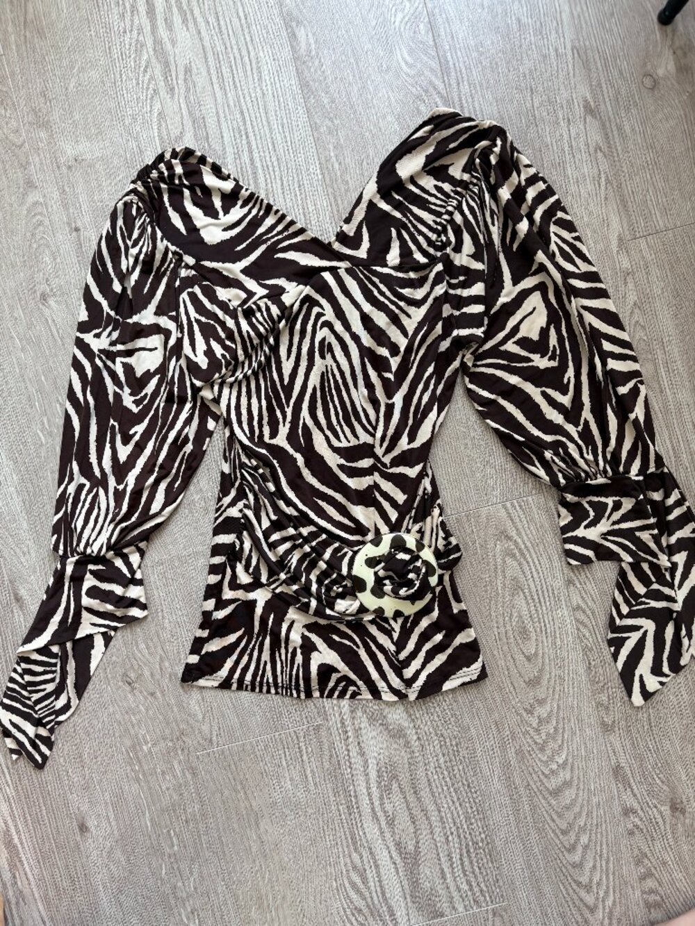 Y2K PATTERN TOP